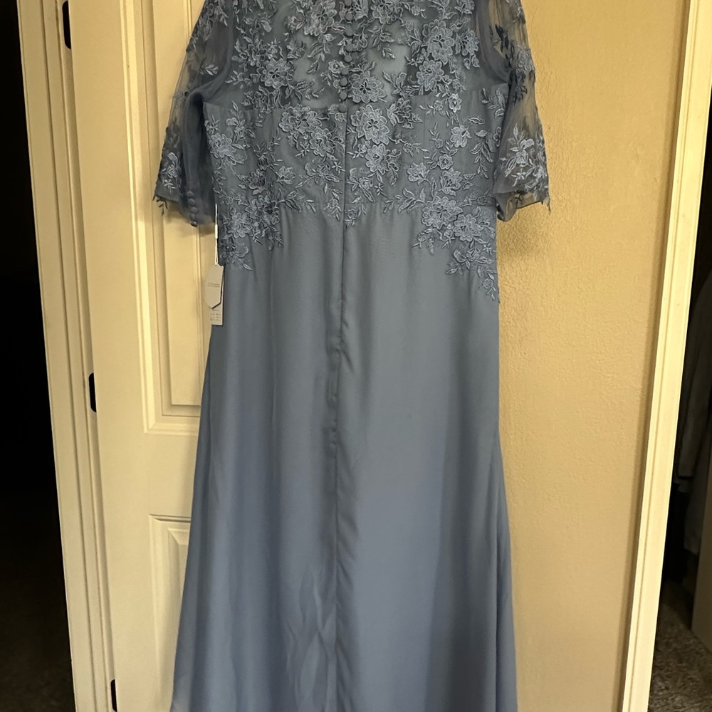 Dusty Blue Mother of the Groom Dress. New with tags. Size 20